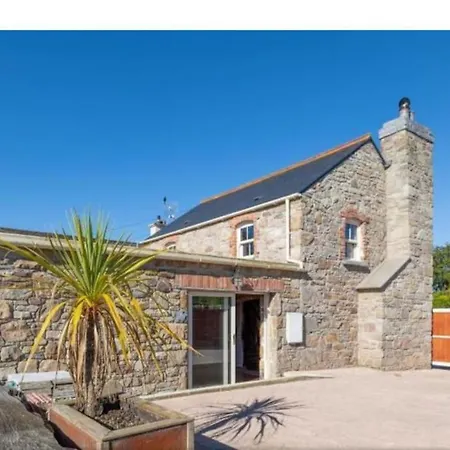 2 Bed Sandstone Newport (Tipperary)